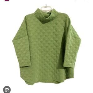 Green Textured 3/4 Sleeve✨ Top Size Large Boho